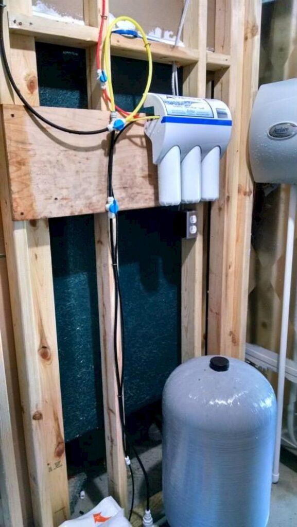 Installation of an UltroWater reverse osmosis unit in Brighotn MI.