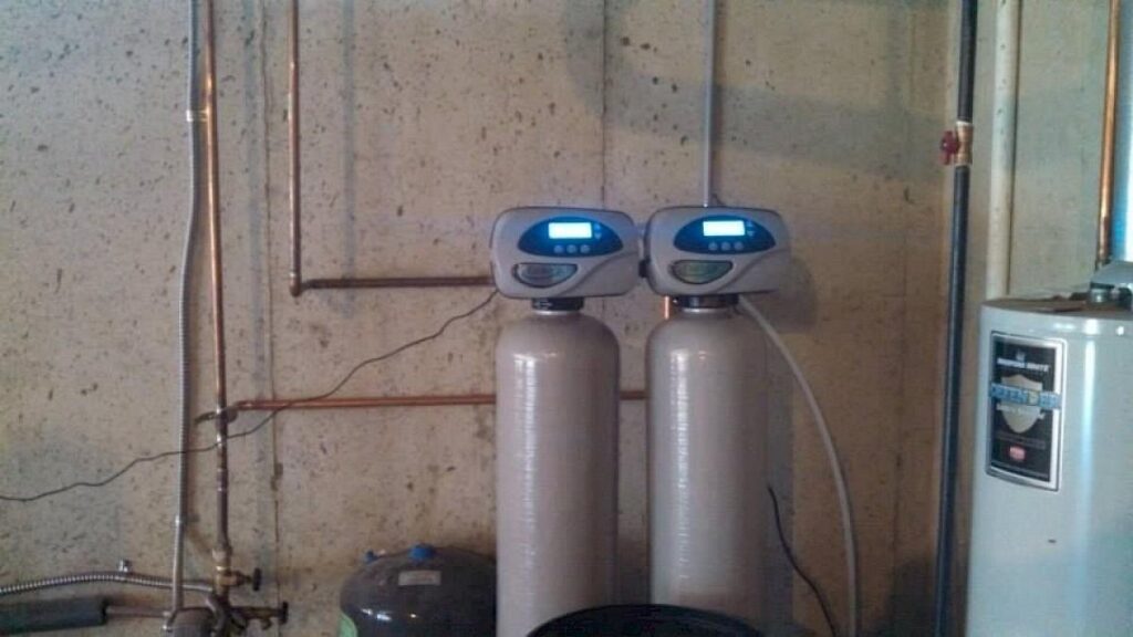 EVRS 1054 water softener, EV-AIR 1054 iron filter installed in Pinckney, MI.
