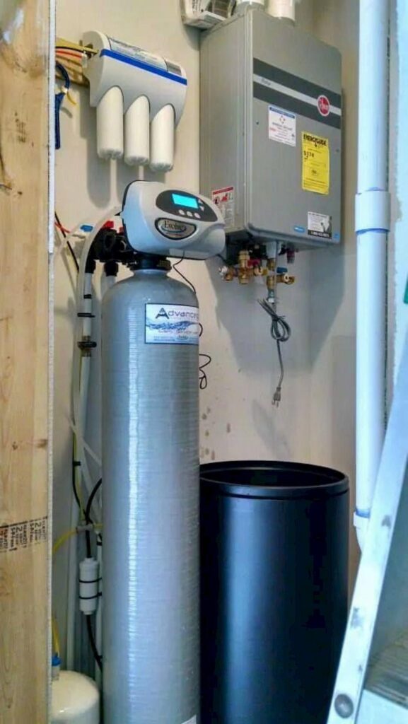 EVRS 1054 water softener and UltroWater reverse osmosis unit installed in home